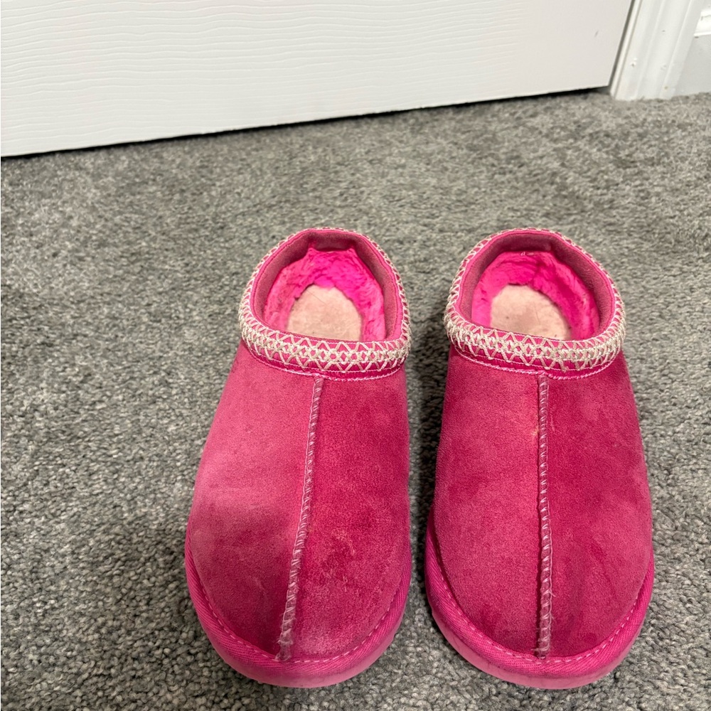 UGG Tasman